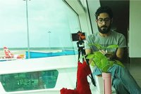 Půl roku žil na letišti. Syřana odvedla policie a chce ho deportovat, azyl žádá v Kanadě