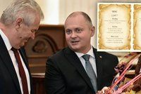 Kalašnikov, paštika a víno: Zeman na jihu Moravy nazval své kritiky šašky