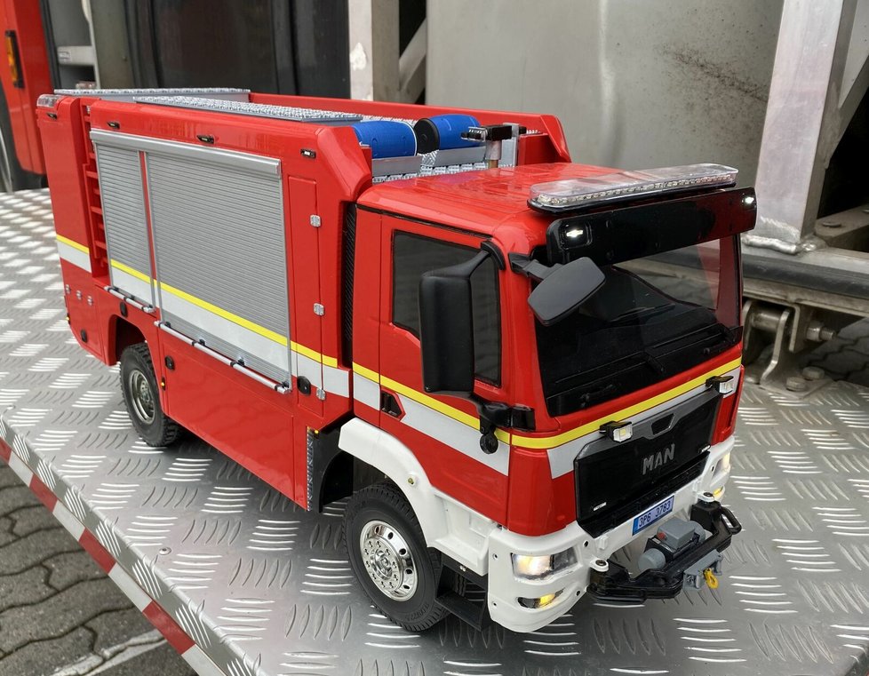 Model hasičského zásahového auta MAN TA – MZ.