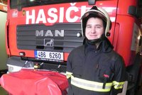 Hasič Honza (24) na Valentýna zachránil život: Rozdýchal důchodce v bezvědomí!