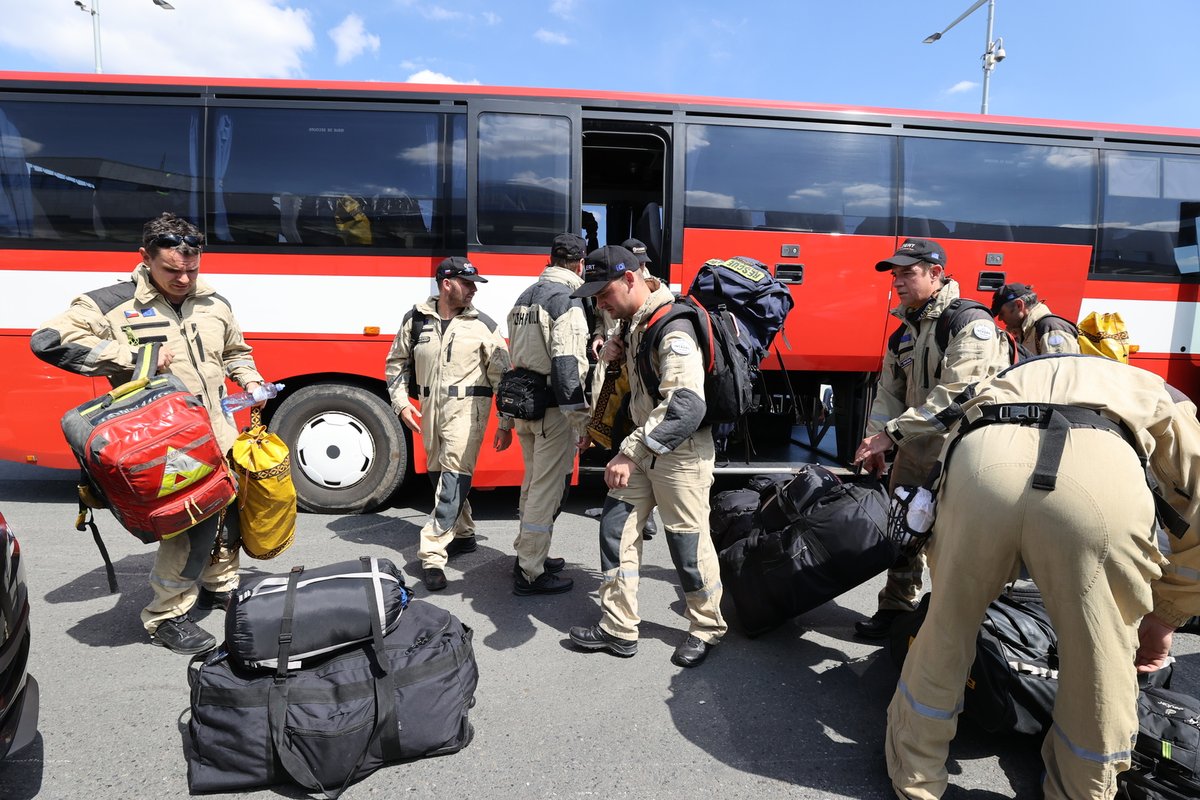 Do Bejrútu ve středu odpoledne vycestovali čeští hasiči, aby pomohli s pátráním po případných zraněných osobách při neblahém výbuchu v tamním přístavu.
