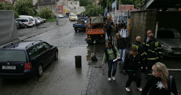 Nuselská ulice v Praze během pondělního dopoledne