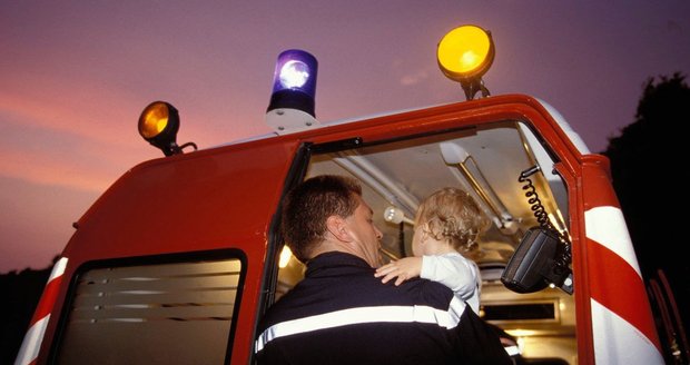 Při požáru bylo v Karlových Varech popáleno teprve dvouleté dítě - ilustrační foto.