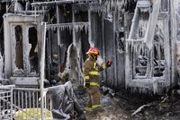 Ohnivé peklo! 32 mrtvých po děsivém požáru domova důchodců v Kanadě