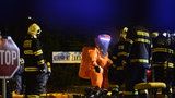 Protichemický zásah v Komořanské: Do ovzduší unikl jedovatý chlor, hasiči evakuovali 100 lidí