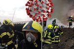 Pražští hasiči čelí kvůli koronaviru asi největší krizi za dobu své existence.