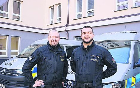 Dvojice oceněných jihlavských policistů zleva Radan Hradecký a Marek Veleba.