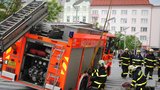 Fušeřina: Pod hasiči se propadla nová dlažba!