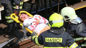I nácvik zásahu u železničního neštěstí bývá pro záchranáře pěkně ostrý. Ilustrační foto