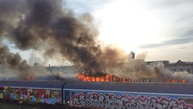 Požár na nádraží v Brně: Hořela lokomotiva a tři vagóny