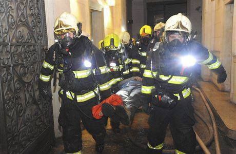 Požár hotelu v Náplavní ulici vypukl 20. ledna 2018.