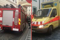 Ve sněmovně hořelo: Zasahovali hasiči a záchranka