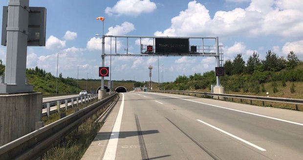 Tunel uzavřen Tunel uzavřen