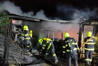 Tragický požár ve Vědomicích: V přístavku našli mrtvého člověka
