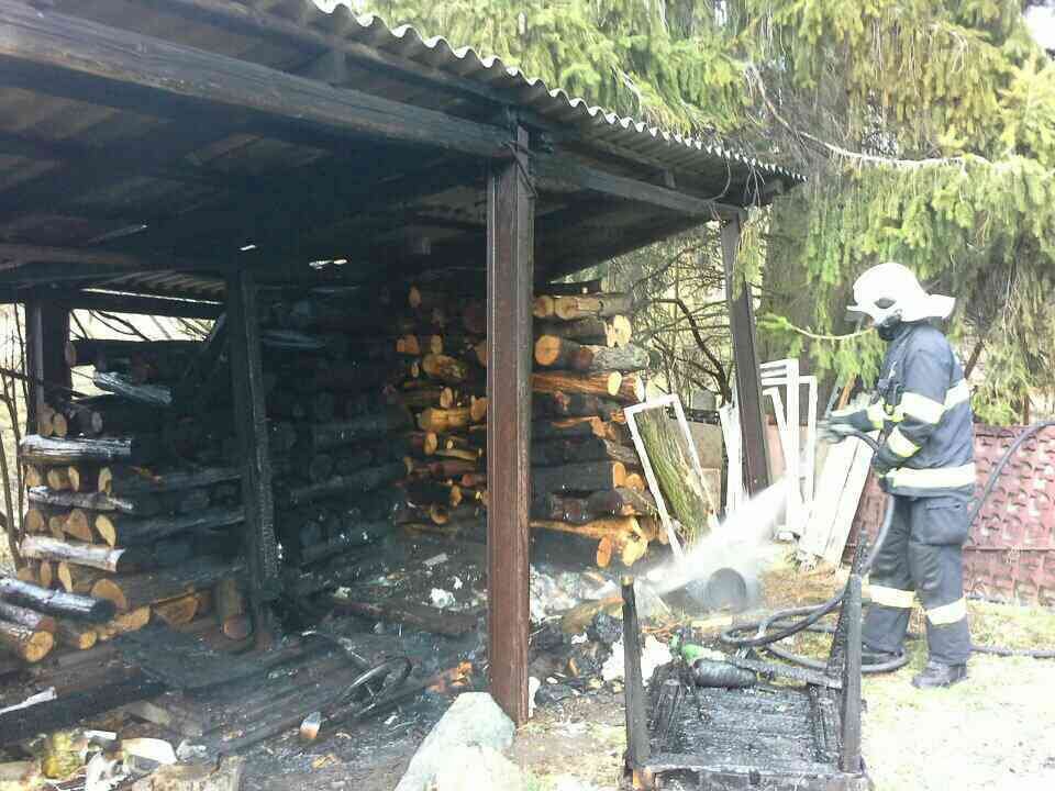 Silný vítr zasáhl v pondělí 4. března v odpoledních hodinách i Pardubický kraj.