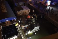 Neštěstí na Vltavě: U Čechova mostu spadl pod loď muž! Vytáhli ho po půlhodině