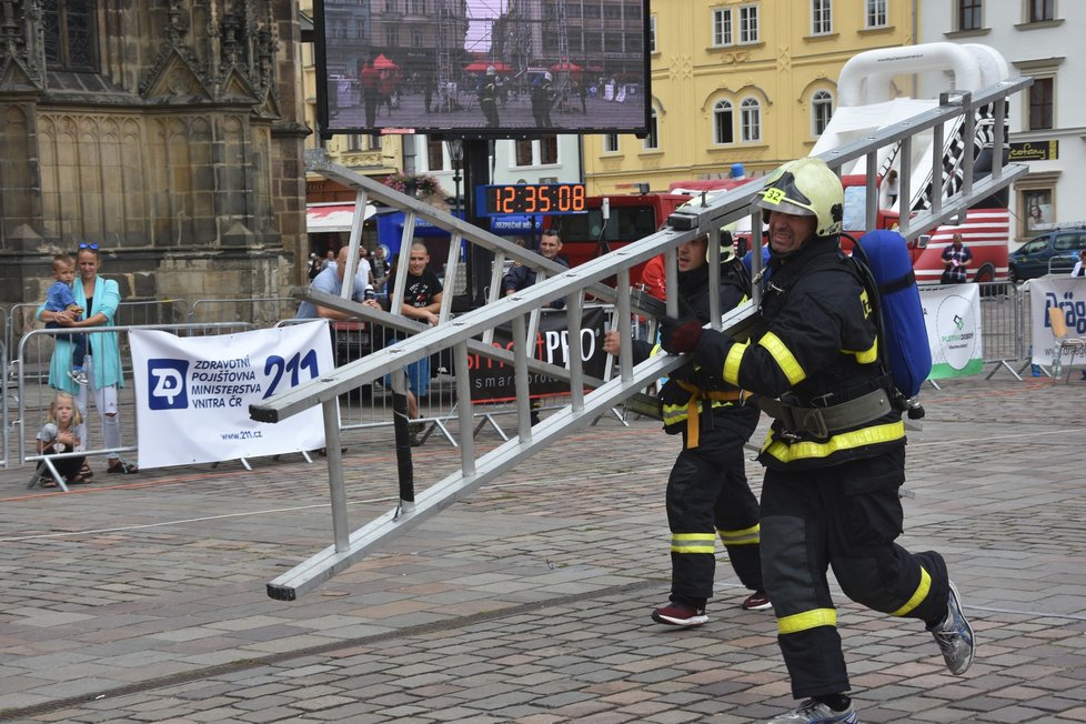 V Plzni závodili hasiči v disciplínách TFA.