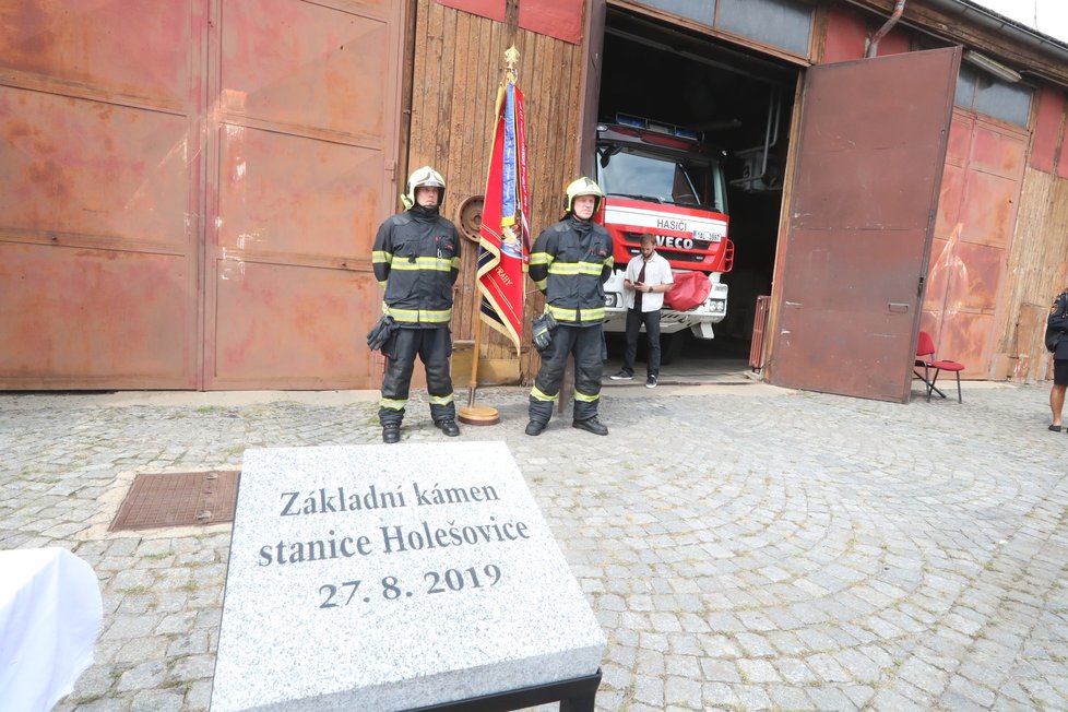 Původní holešovická hasičská stanice vznikla v roce 1942.