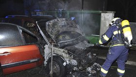 Požár auta v Modřanech