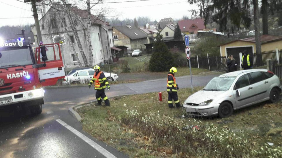 Námraza potrápila 30.11.2018 řidiče