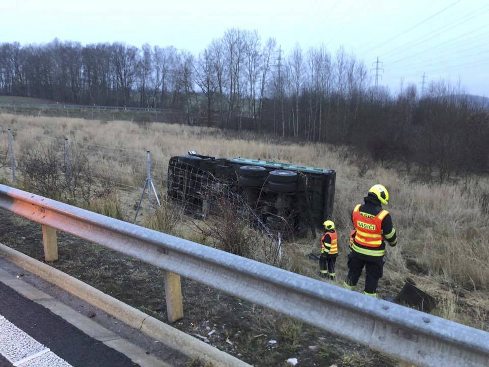 Námraza potrápila 30.11.2018 řidiče