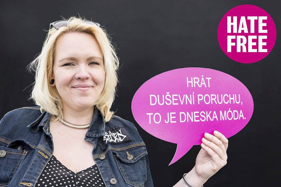 Kampaň HateFree: Podobné příspěvky musejí číst lidé s duševním onemocněním na internetu.