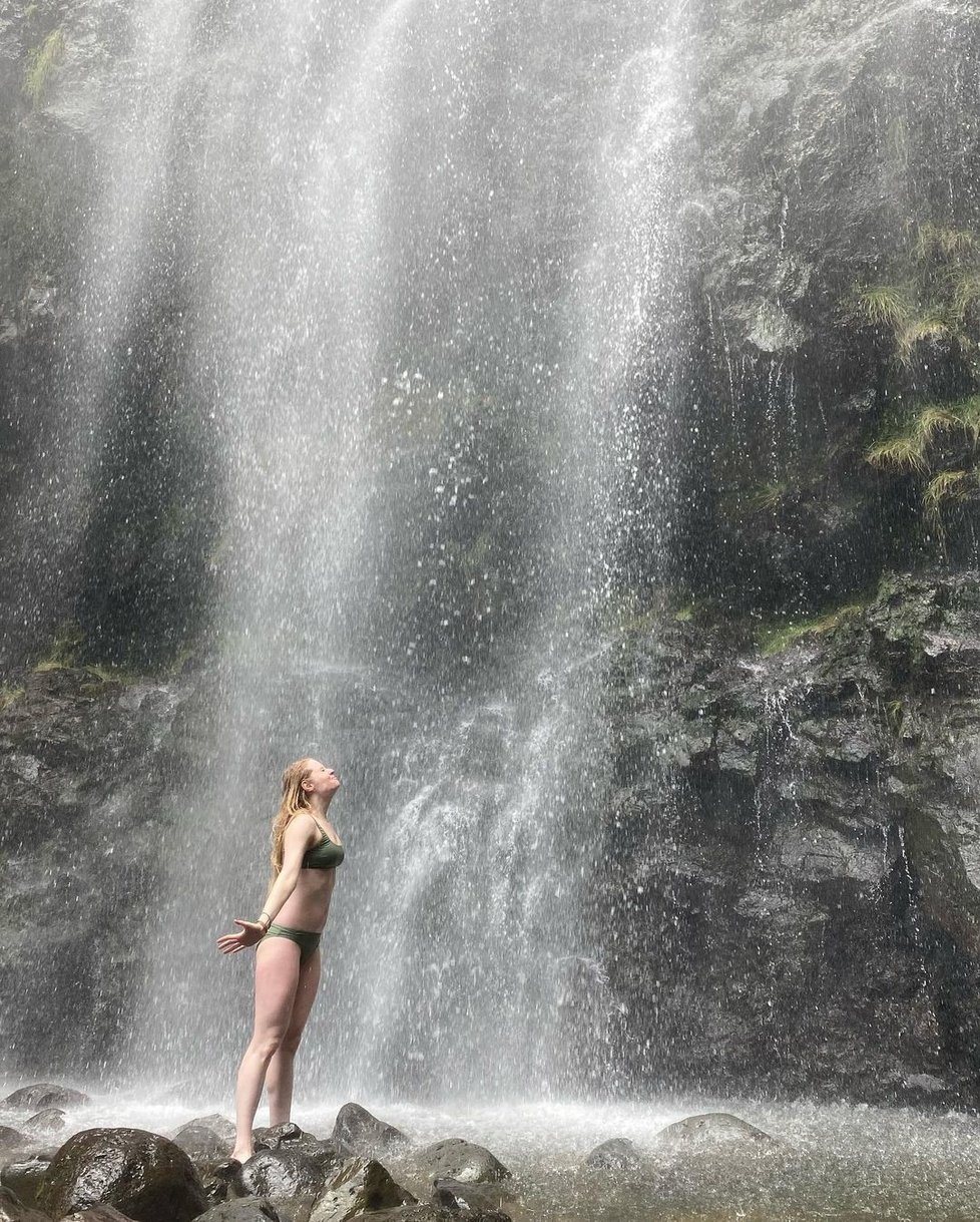 Havaj mezi očkovanými frčí. Havaj mezi očkovanými frčí.