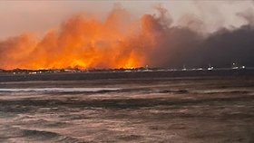 Ohnivé peklo na havajském ostrově Maui (11.8.2023)