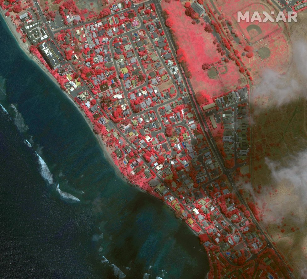 Lesní požáry na Havaji: Satelitní snímky (10.8.2023)
