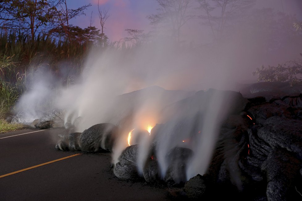 Sopka Kilauea pokračuje ve svém řádění.