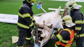 Při nehodě ultralevého letadla na Blanensku se zranil cestující (71), pilot (59) vyvázl bez zranění.