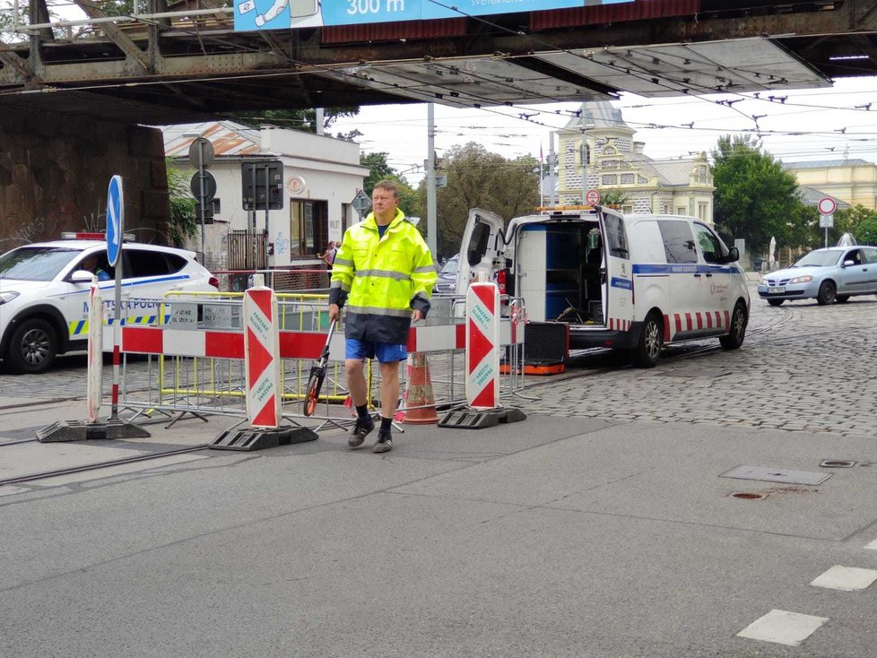 Havárie vody v Holešovicích, 15. srpna 2020.