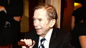 Václav Havel se momentálně zotavuje v Karlových Varech