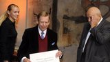 Václav Havel převzal Cenu Jaroslava Seiferta 