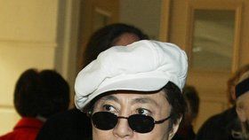 Yoko Ono přispěla na Havlovu počest