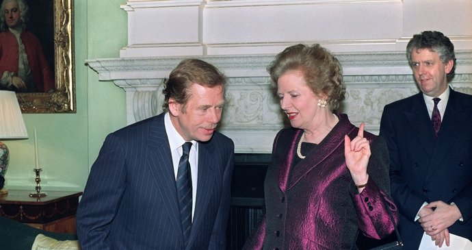 1990 - S Železnou lady se při své návštěvě v Londýně setkal i prezident Václav Havel