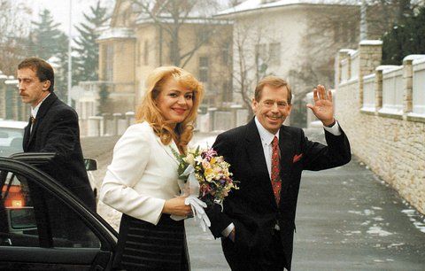 20 let od tajné svatby Veškrnové s prezidentem Havlem: Lidé ji kvůli tomu zavrhli!