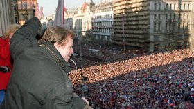 Sametová revoluce: Před 25 lety se zhroutil komunistický režim. Lidé se dočkali svobody!