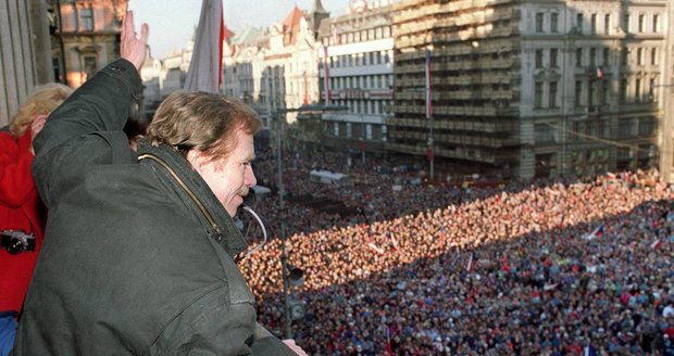 Sametová revoluce: Před 25 lety se zhroutil komunistický režim. Lidé se dočkali svobody!