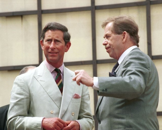 Václav Havel s princem s princem Charlesem v roce 1994