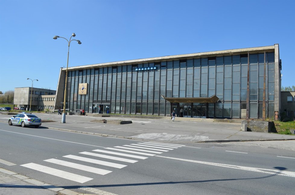 Budova vlakového nádraží v Havířově je postavená ve stylu Světové výstavy Expo 58. Takto vypadala před rekonstrukcí.