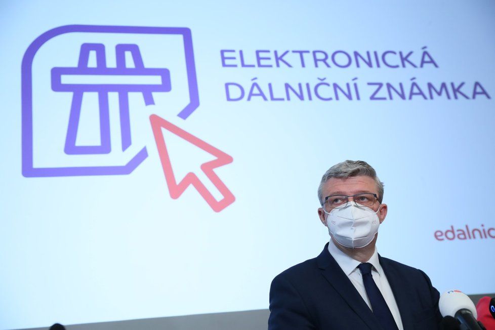 Vicepremiér Karel Havlíček (za ANO) na tiskové konferenci ke startu projektu elektronických dálničních známek (1. 12. 2020)