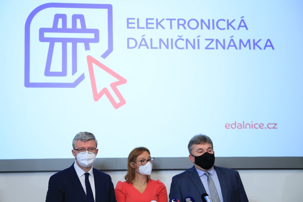 Vicepremiér Karel Havlíček (za ANO) na tiskové konferenci ke startu projektu elektronických dálničních známek (1. 12. 2020)