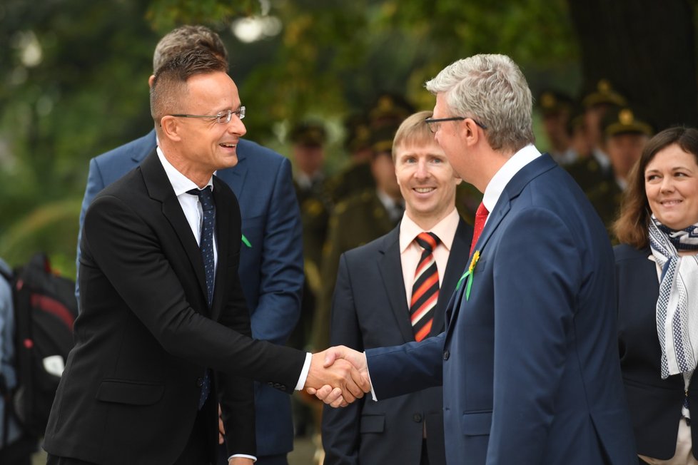 Ministr průmyslu a odchodu Karel Havlíček (za ANO) se potkal s maďarským ministrem zahraničí Péterem Szijjártó během návštěvy premiéra Viktora Orbána v ČR (29.9.2021)