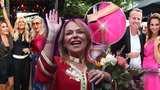 První velká párty ve Varech: Rozšafná Havlová, neposedný rozparek ženy Limberského a Modern Talking
