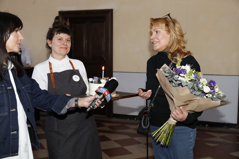 Dagmar Havlová slavila své narozeniny, přestože žádnou oslavu neměla v plánu.