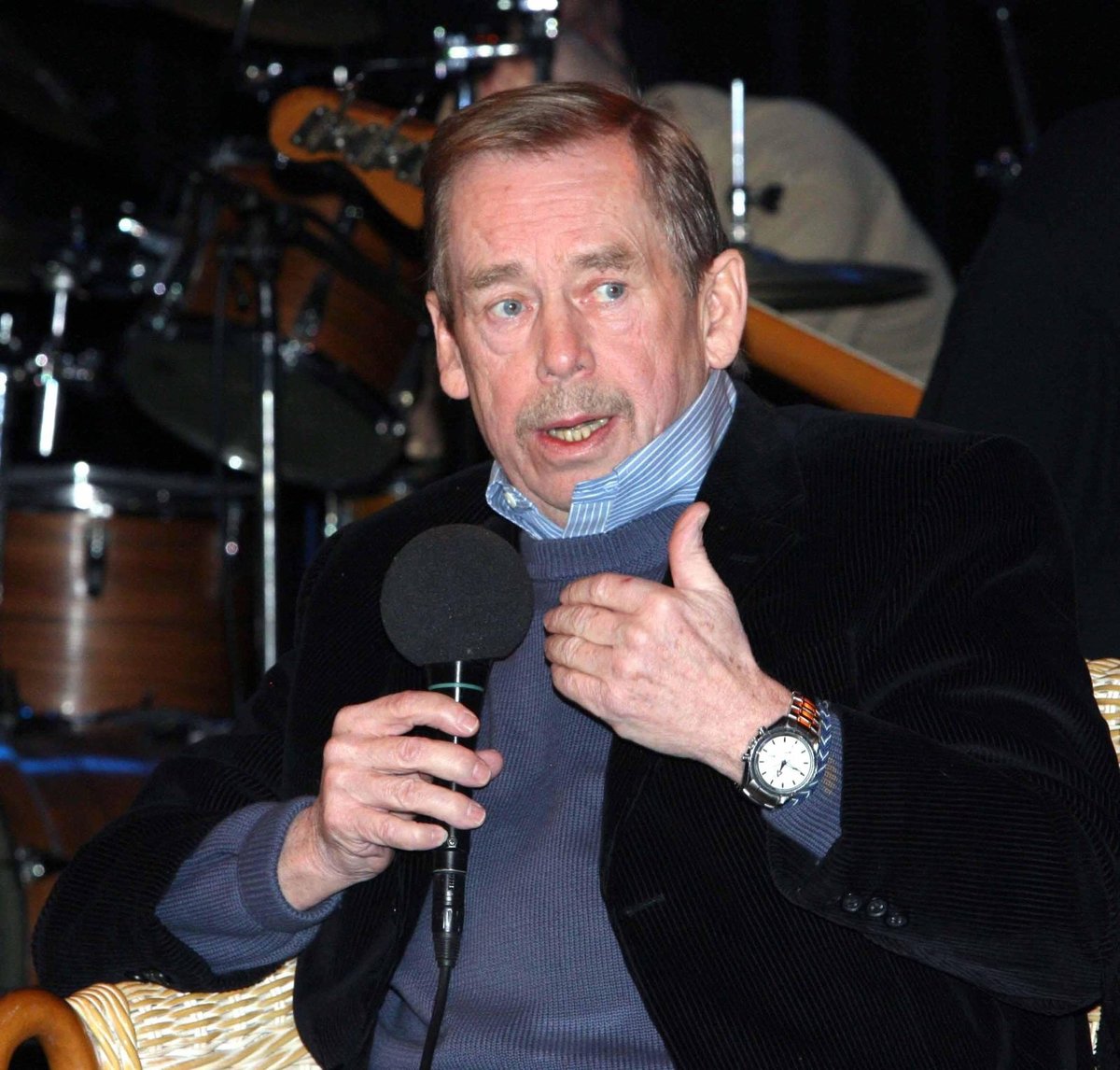 Václav Havel (†75)