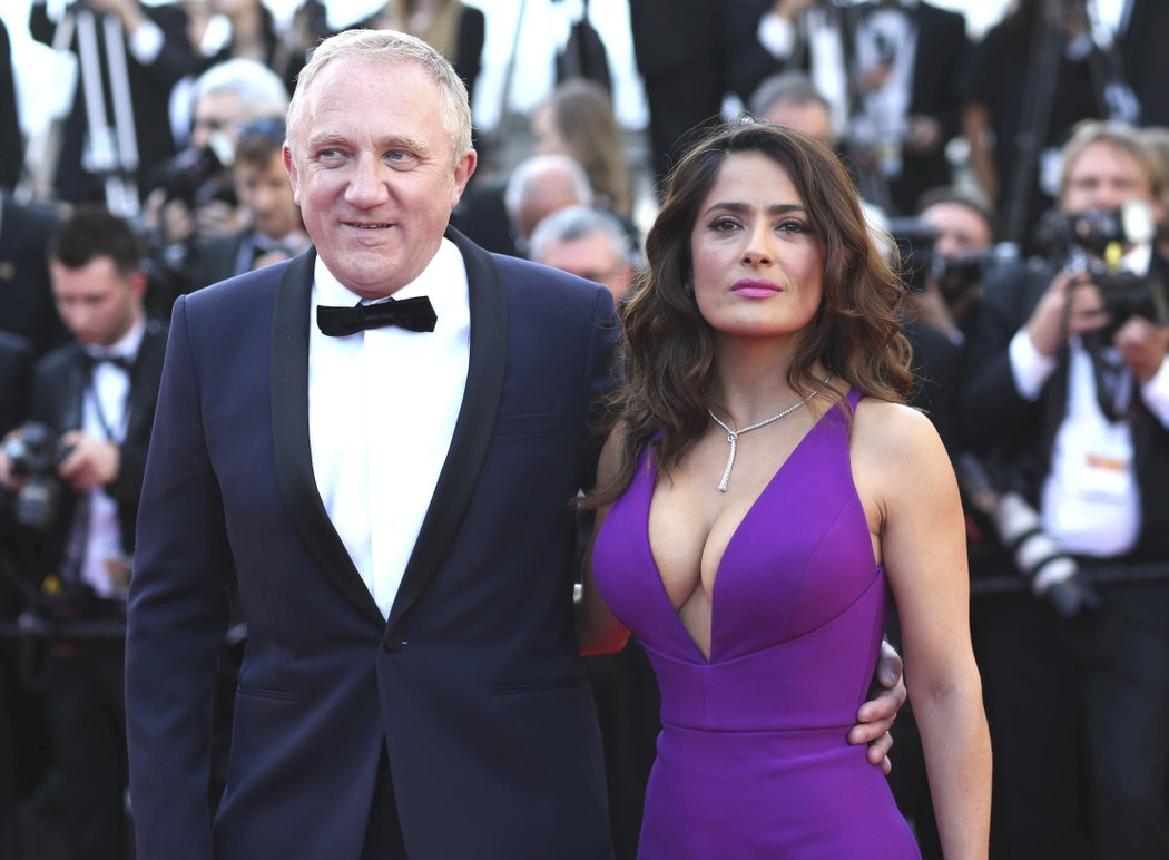 Miliardář a majitel fotbalového klubu Stade Rennes François-Henri Pinault finančně přispěje na obnovu katedrály.