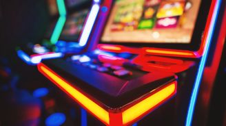 Praha zakáže stovky herních automatů. Některé městské části se obávají propadu příjmů  