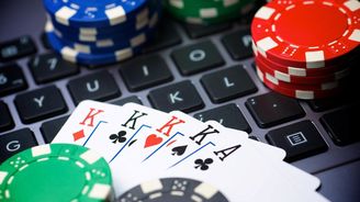 Hazardní byznys našel nový zdroj příjmů. Do on-line kasin putují od hráčů miliardy korun